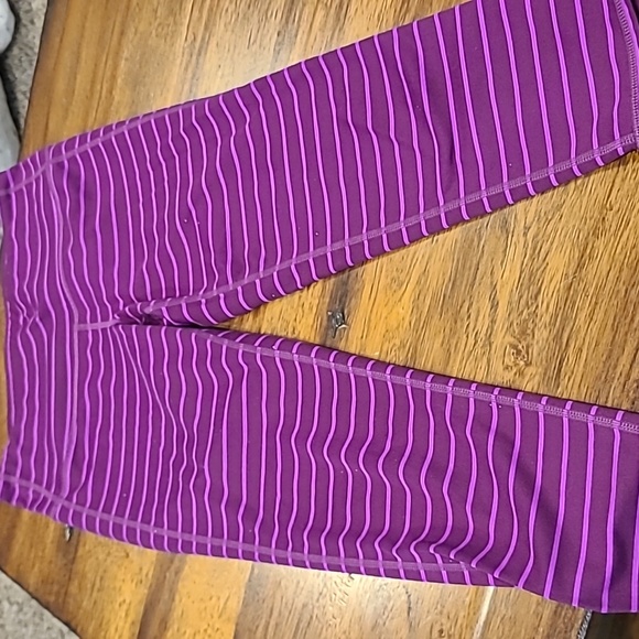 Athleta striped purple and pink running yoga workout leggings size small - Picture 3 of 5